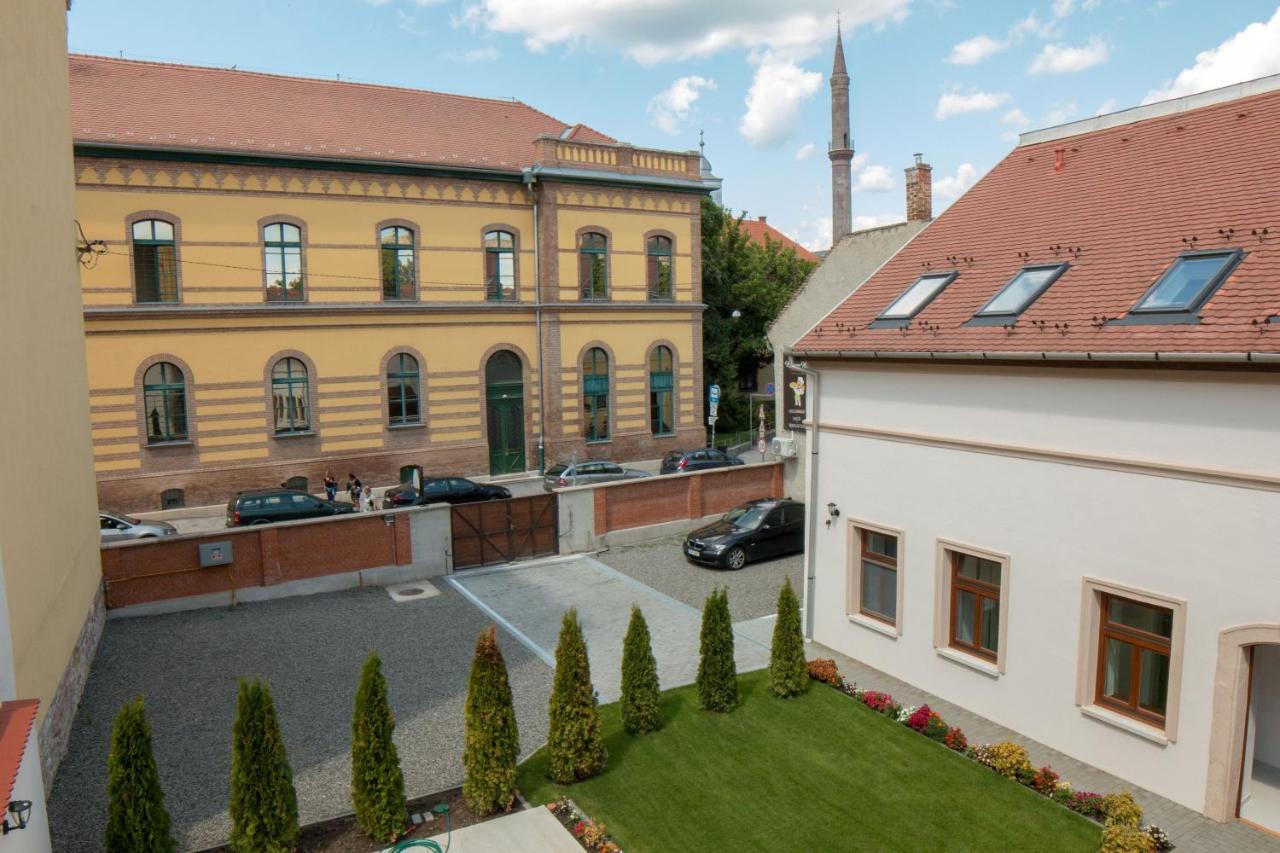 Mecset Apartman Eger Eksteriør billede