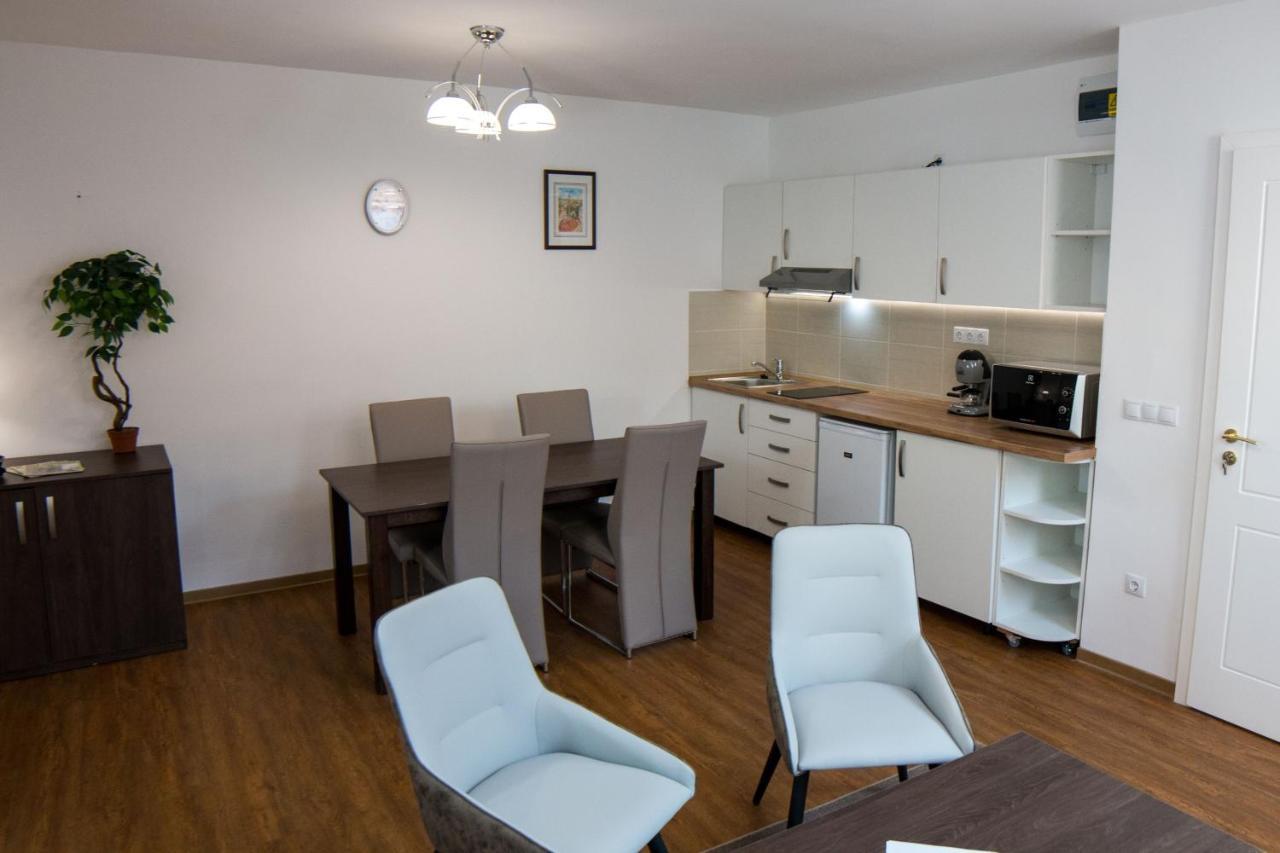 Mecset Apartman Eger Eksteriør billede